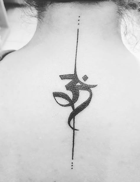 21 Best Small And Minimalist Tattoos That Are Absolutely Adorable Hindu Tattoos, Trishul Tattoo Designs, Om Tattoo Design, Sanskrit Tattoo, Neotraditional Tattoo, Unalome Tattoo, Shiva Tattoo Design, Om Tattoo, Buddha Tattoo