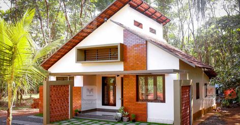 Low Budget House Design Kerala, Kerala Home Design Small Houses, Kerala Budget Home Plans, Low Cost Renovation Ideas, Small Kerala House, Small House Kerala, Small Budget House Design, Kerala Style House Plan, Kerala Style House