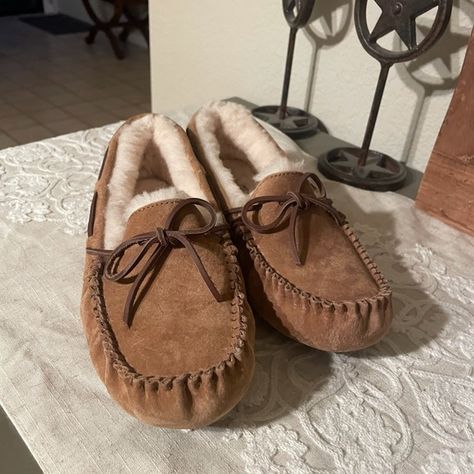 UGG MOCCASINS (SIZE 8 NEVER WORN) Ugg Moccasins Outfit, Rainy Washington, Moccasins Outfit, Small Town Mystery, Ugg Moccasins, Uggs Moccasins, Moccasin Slippers, Moccasins Slippers, Ugg Slippers