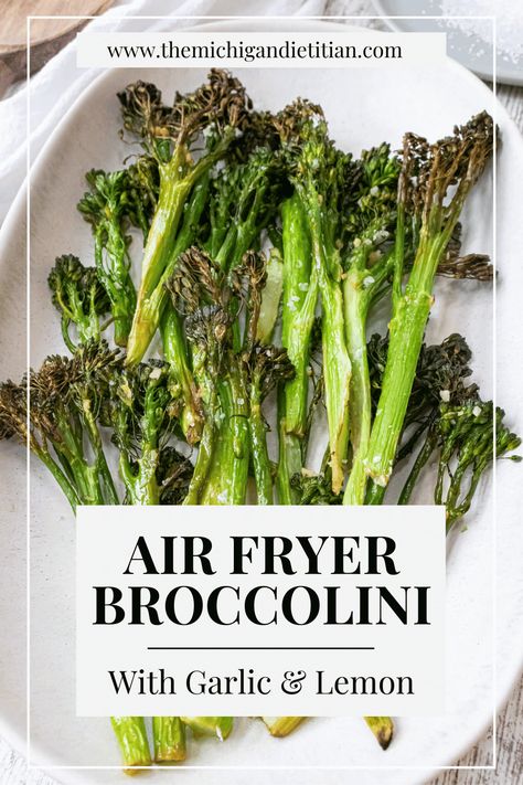 Elevate your vegetable game with a burst of flavor and a crispy twist! Pair your favorite meal with Air Fryer Broccolini with Garlic and Lemon! Brocollini Recipes Air Fryer, Brocollini Recipes, Brocolini Recipes, Honey Brussel Sprouts, Christmas Pie Recipes, Broccolini Recipe, Side Dishes Veggies, Cubed Sweet Potatoes, Dinner Side Dishes