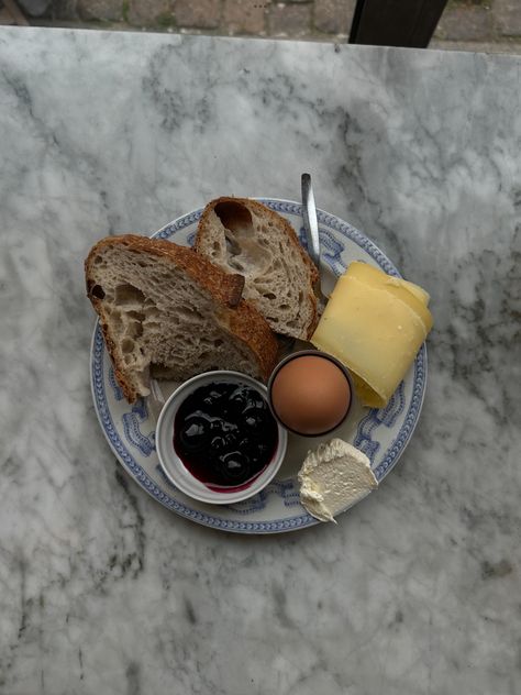 Aesthetic Breakfast Idea, German Breakfast Aesthetic, Scandi Lifestyle Aesthetic, Danish Lifestyle Aesthetic, Danish Breakfast Aesthetic, Aesthetic Breakfast Table, Swedish Breakfast Aesthetic, European Breakfast Aesthetic, Winter Breakfast Aesthetic