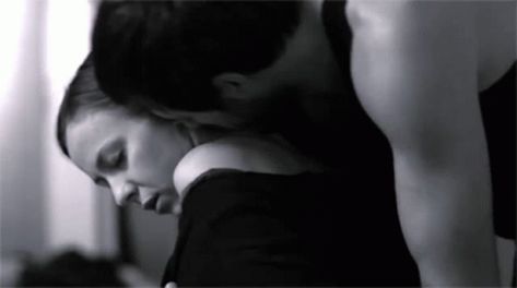 Neck Kiss Videos, Passionate Kiss Gif, Passion Gif, Romantic Kiss Gif, Tongue Kissing, Perfect Kiss, Romantic Kiss, Cute Couples Cuddling, Dark Love