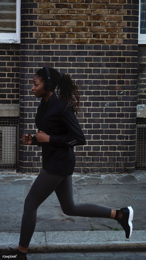 Woman listening to music while jogging in a city mobile phone wallpaper | premium image by rawpixel.com / eyeeyeview Running City Aesthetic, Jogging Aesthetic Photography, Morning Jogging Aesthetic, Life Domains, Jogging Aesthetic, Woman Listening To Music, Thea Stilton, City Running, Girl With Headphones