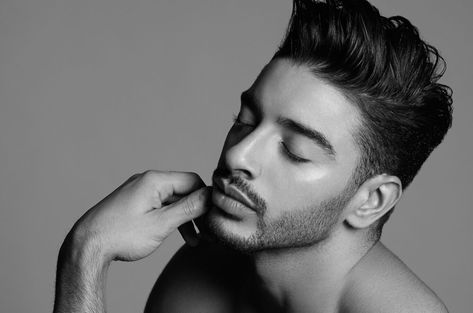 Trans Model Laith Ashley Shows Off His Sexy Side in 'Before You Go' Music Video: Watch  ||  In the new video for his song “Before You Go,” Ashley croons and dances in the bedroom with a series of beautiful women, showing that he’s got looks and moves to go along with his sultry singing voice. https://www.billboard.com/articles/news/pride/8475881/trans-model-laith-ashley-sexy-side-before-you-go-music-video?utm_source=twitter Guy Faceclaims, Laith Ashley, Guy Oc, Handsome Italian Men, Hell Girl, Shot In The Dark, Singing Voice, Man Photography, Italian Men