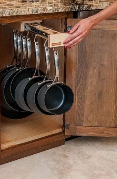 The 20 Best Kitchen Cabinets Organization Ideas Of All Time Modern Konyhatervezés, Kitchen Diy Ideas, Kitchen Cabinet Organization Ideas, Clever Kitchen Storage, Kitchen Pots, Diy Kitchens, Pan Storage, Kabinet Dapur, Kitchen Storage Ideas