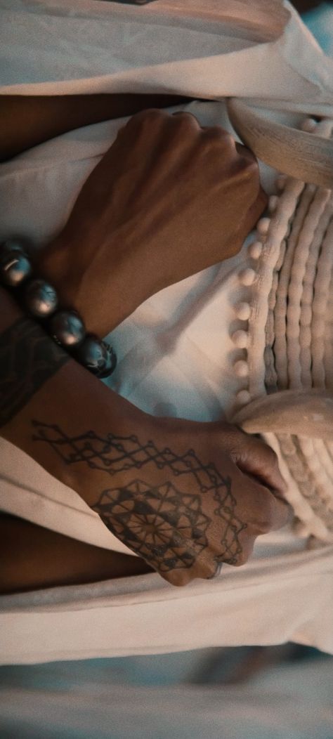 Shuri Marvel, Shuri Black Panther, Best Marvel Movies, Black Panther Tattoo, Cultura Hip Hop, Black Panther Chadwick Boseman, Forever Tattoo, Marvel Wallpapers, Black Panther Wakanda Forever