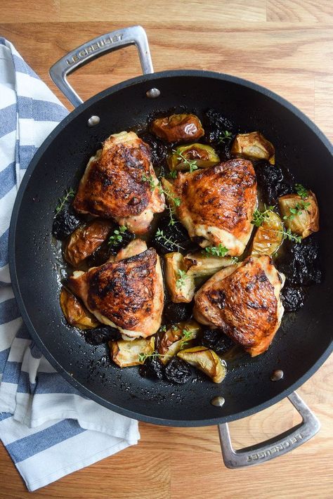 Recipe: One Pan Autumn Chicken with Apples & Prunes | Rachel Phipps Chicken With Apples, Autumn Chicken, Prune Recipes, Pan Sauce, Duck Recipes, Summer Cooking, Allergy Free Recipes, Main Course Recipes, Boiled Potatoes