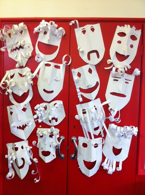 The Empty Oxo Box: Greek Theatre Masks! Greek Theatre Masks, Extreme Expressions, Greek Masks, Theatre Crafts, Ancient Greece Art, Greek Crafts, Ancient Greek Theatre, Greek Theatre, Theatre Masks