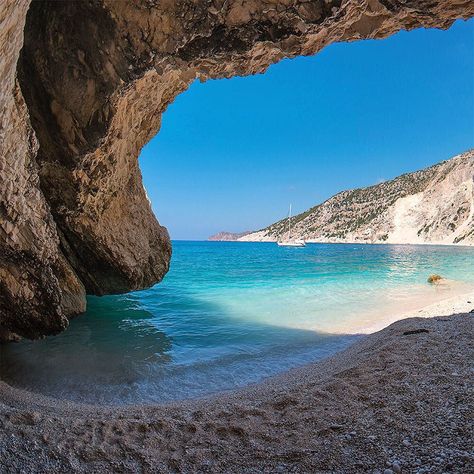 https://flic.kr/p/EQZVVK | Myrtos Beach, Kefalonia by kyrenian | via Instagram ift.tt/1Qxenni Myrtos Beach, Kefalonia Greece, Beautiful Places To Travel, Greece Travel, Beautiful Places To Visit, Greek Islands, Holiday Destinations, Places Around The World, Vacation Destinations