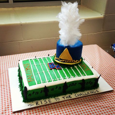 Homemade high school marching band cake. Marching Band Treats Ideas, Marching Band Party Ideas, Marching Band Food Ideas, Homecoming Proposal Ideas Marching Band, Marching Band Themed Party, Marching Band Cupcakes, Marching Band Cake Ideas, Marching Band Birthday Party, Graduation Party Ideas Marching Band