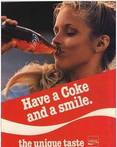 Soda Ads, Cocoa Cola, World Of Coca Cola, Vintage Coke, Coke Cans, Retro Graphics, Best Ads, Retro Ads, Coca Cola Vintage