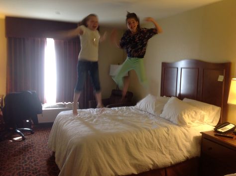 What to do with your BFF in a hotel room Fun Things To Do In A Hotel Room With Friends, Hotel Room Aesthetic Friends, Hotel Room With Friends, Hotel With Friends, Hotel Sleepover, Boston Ideas, France Holiday, Dc Trip, You Are My Moon