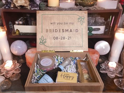 Handmade bridesmaid proposal box. Resin. Wood box. Epoxy. Peacock. Emerald. Wedding. #diy #resin #bridesmaids #proposal #box #witchcraft #witch #wicca #handmade #crafting #crafts Spiritual Bridesmaid Proposal, Lotr Bridesmaid Proposal, Bridesmaid Proposal Witchy, Tarot Card Bridesmaid Proposal, Ring Box Wedding Witchy, Wiccan Altar, Hedge Witch, Baby Witch, Proposal Box