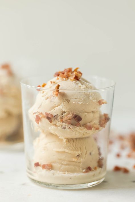 Maple Bacon Ice Cream Maple Bacon Ice Cream, Recipe Ice Cream, Bacon Ice Cream, Wyse Guide, Gourmet Ice Cream, Ice Cream Photography, Lavender Ice Cream, Ice Cream Birthday Cake, Chilled Desserts