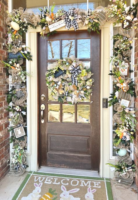 18’ b&w buffalo check theme Easter door garland & mathching wreath. Made with mesh ribbon, wire ribbon, hot glue, wire. Spring Garland Front Door, Easter Door Garland, Easter Porch, Easter Porch Decor, Mesh Garland, Deco Mesh Garland, Door Garland, Easter Garland, Spring Easter Crafts