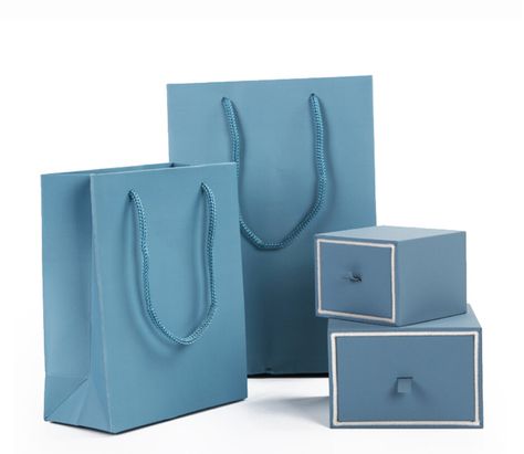 Jewelry Box and Carrier Bag for jewellery package. #jewelryapckage #jewelrybox #jewellerypackage #jewelrypackagingset #jewelrypackaging Baby Blue Jewelry, Carrier Bag, Blue Jewelry, Jewelry Packaging, Bathroom Hooks, Innovation Design, Baby Blue, Jewelry Box, Packaging