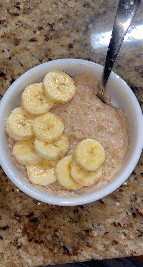 Oats Snapchat Story, Food Snapchat Breakfast, Oats Snap, Nutrition Aesthetic, Breakfast Snap, Delicious Food Image, Eating Food Funny, Good Morning Breakfast, No Calorie Snacks