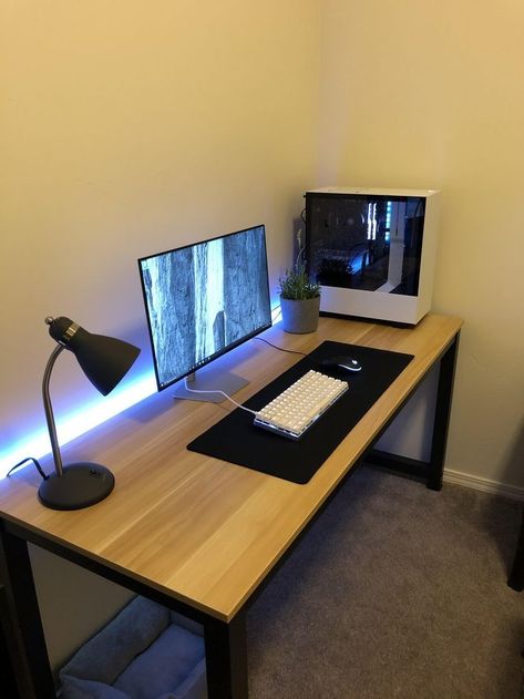 Home Studio Desk, Gaming Desk Setup, Clean Workspace, Computer Desk Setup, Home Studio Setup, Video Game Room Design, Desktop Setup, Bedroom Setup, Computer Room