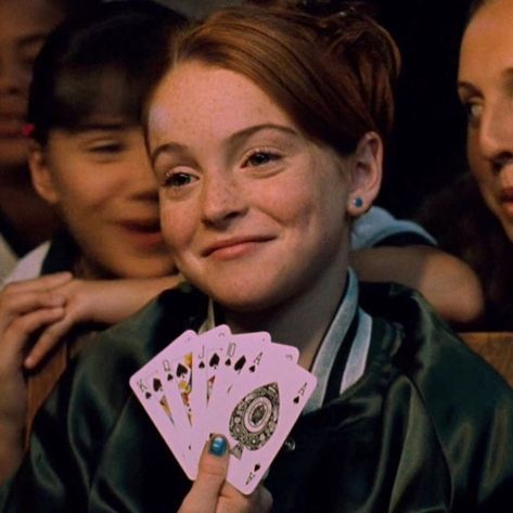 the parent trap Parent Trap Movie, Parent Trap, I Love Cinema, Lindsay Lohan, Cartoon Profile Pics, Iconic Movies, Film Stills, Iconic Characters, Movie Scenes