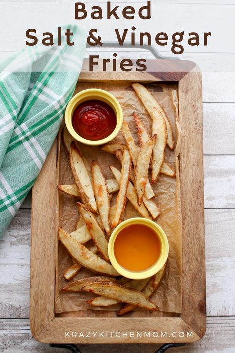 Salt And Vinegar Fries, Vinegar Fries, Salt And Vinegar Potatoes, Traditional Fish And Chips, Hot Potato, Salt And Vinegar, Food Bars, Chips Recipe, Fish And Chips