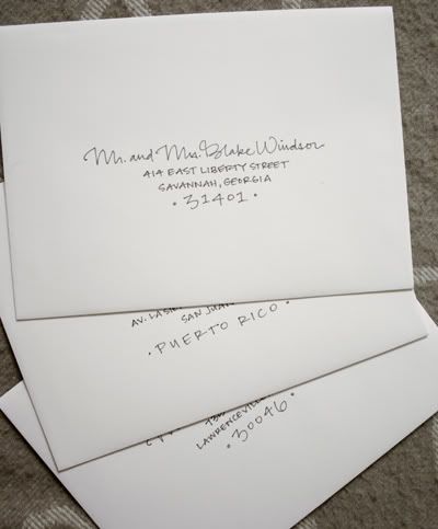 Formal Envelope Addressing, Latina Accessories, Addressed Envelopes, Hand Lettering Envelopes, Envelope Writing, Address Envelopes, Pretty Handwriting, Writing Style, Envelope Lettering