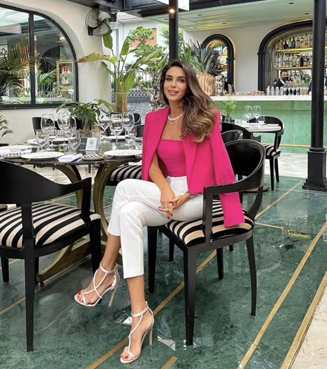 Luxury Lifestyle Women Outfits, Rich Lady Outfit, Breakfast Outfit, Luxury Lifestyle Women, Boujee Outfits, Office Casual Outfit, Stylish Work Attire, Corporate Outfits, Office Outfits Women