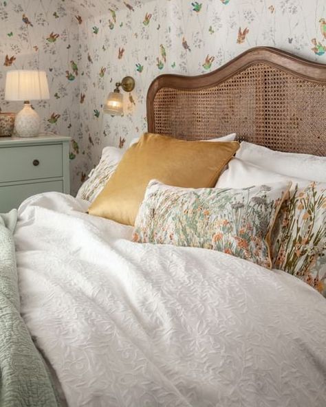 Laura Ashley na Instagramie: „The statement bed of this season the Montpellier is the perfect finishing touch for any country-inspired bedroom. This stately bed…” English Cottage Aesthetic, Cottage Core Bed, Cane Headboard, Statement Bed, Vintage Bedroom Styles, Cottagecore Home, Classic French Style, Rattan Cane, Cottage Bedroom