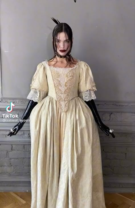 18th Century Peasant, Peasant Core, Kitchener Style Essences, Justine Dancer, Punk Coquette, Raja Gemini, Dark Ethereal, Tulle Fashion, Marie Antoinette Party