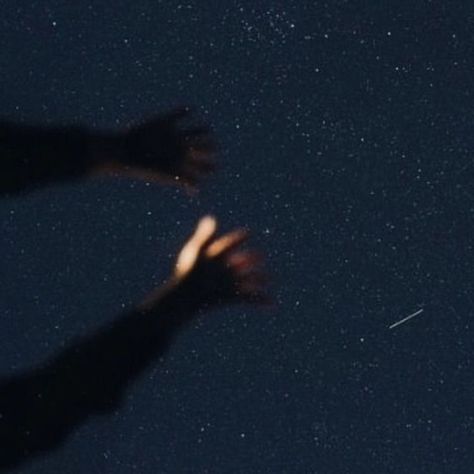 Stars Gazing Aesthetic, Star In The Night Sky, Star Gaze Aesthetic, Vintage Night Aesthetic, Sleepy Vibes Aesthetic, Looking At The Stars Aesthetic, Linked Pinkies, Star Night Aesthetic, Star Sky Aesthetic