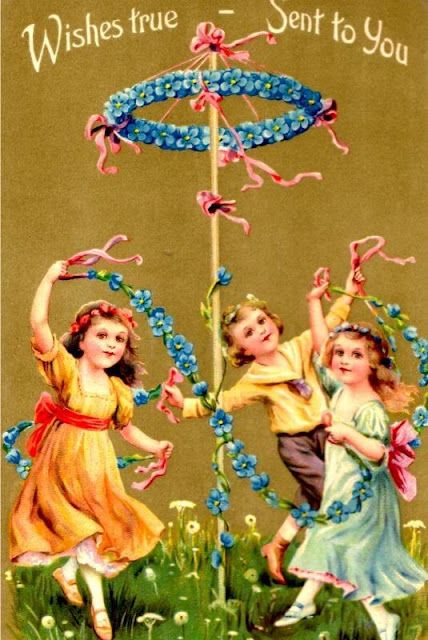 I remember May Day was such A Happy time in my life! Making May Baskets hanging them on the door knocking and running as fast as we could :) ! May Baskets, May Day Baskets, Walpurgis Night, 1. Mai, Happy May, May Day, Spring Equinox, May Days, Beltane