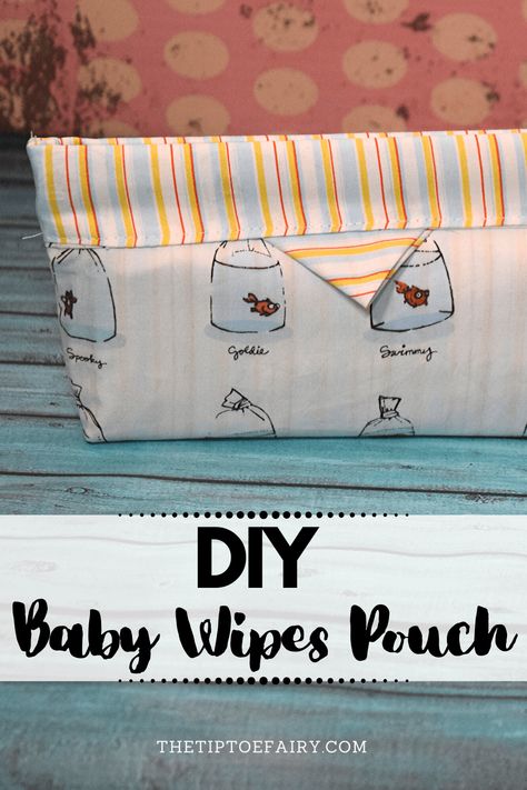 Make a DIY Baby Wipes Pouch that snaps open and shut easily.  It includes a swivel hook to clasp to your purse or diaper bag. #sewingtutorial #diy #craft #babytutorial #babycraft #sewingproject #tutorial Cloth Baby Wipes, Baby Wipe Holder, Baby Wipes Container, Wipe Holder, Baby Wipe Case, Wipes Container, Reusable Wipes, Pouch Diy, Pouch Sewing