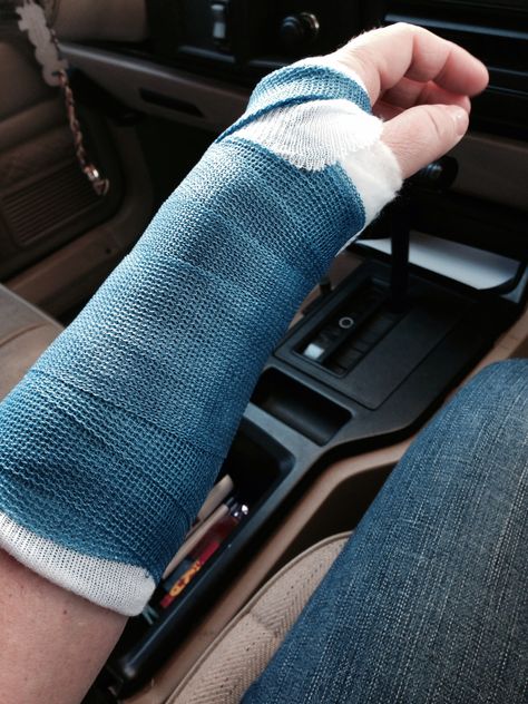 Broken Arm Cast, Theo Silva, Julian Lopez, Winter Hamilton, Beach Vacation Pictures, Chestnut Springs, Elsie Silver, Silver Aesthetic, Arm Cast