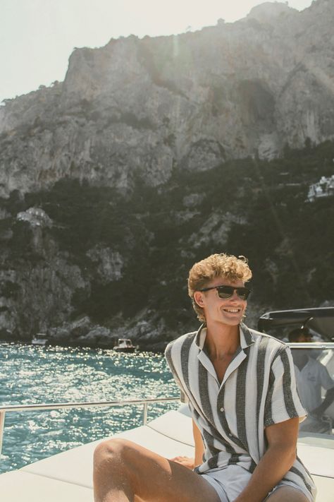 Amalfi Coast Italy Outfits Men, Italian Summer Style Men, Italy Boy Aesthetic, Vacation Inspo Pics Men, Men In Italy, Rome Photo Ideas Men, Mediterranean Summer Aesthetic Outfits Men, Bali Poses, Mens Style Inspiration