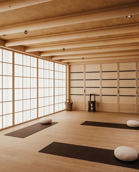 Japanese Yoga Room, Japanese Yoga Studio, Japanese Wellness, Aman Spa, Day Spa Interiors, Yoga Center Design, Zen Yoga Studio, Wellness Center Design, Yoga Rooms