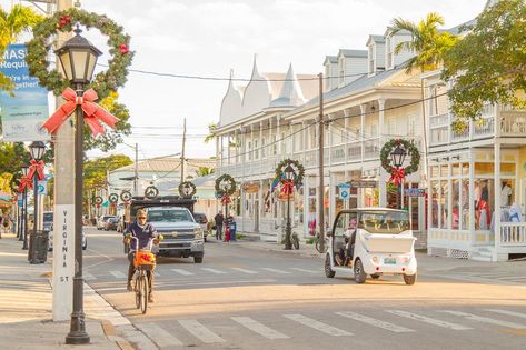 The Florida Keys Is an Unsuspecting Festive Destination During the Holidays — Here's How to Plan a Visit Winter In Florida, Florida Winter, Family Beach Trip, Travel Florida, Florida Girl, Travel Club, Visit Florida, The Florida Keys, Travel Info