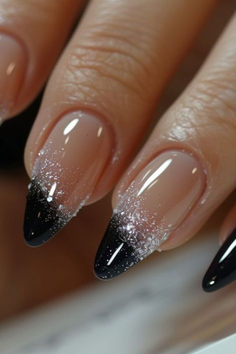 French Manicure Gel Nails, Classy Black Nails, Sparkly Nail Designs, Sliver Nails, Black Ombre Nails, Silver Nail Designs, Brown Acrylic Nails, Summer Gel Nails, Stunning Nail Designs