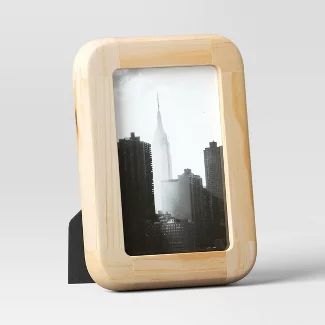 Rectangle Wood Table, Frame Placement, Wood Photo Frame, Rounded Rectangle, White Picture Frames, Wooden Picture Frames, Table Frame, Small Wood Projects, Green Chair