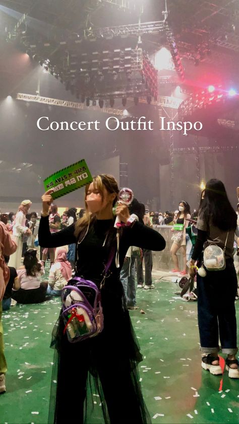 akhirnya aku pakai outfit ini buat Maniac in Jakarta, cek idea pins buat full ver ide outfitnya! Kpop Concert Bag, Concert Bags, Kpop Concert Outfit, Kpop Concert, My Outfit, Idea Pins, Concert Outfit, Jakarta, Outfit Ideas