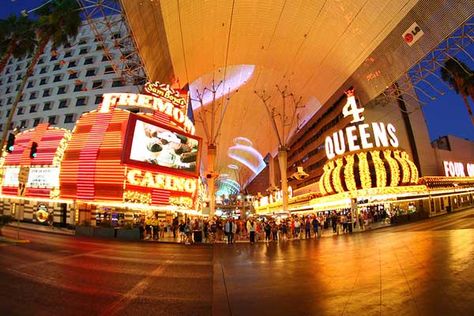 Las Vegas Rocks, Fremont Street Las Vegas, Downtown Vegas, Fremont Street Experience, Vegas Restaurants, Vegas Fun, Vegas Sign, Vegas Party, Vegas Hotel