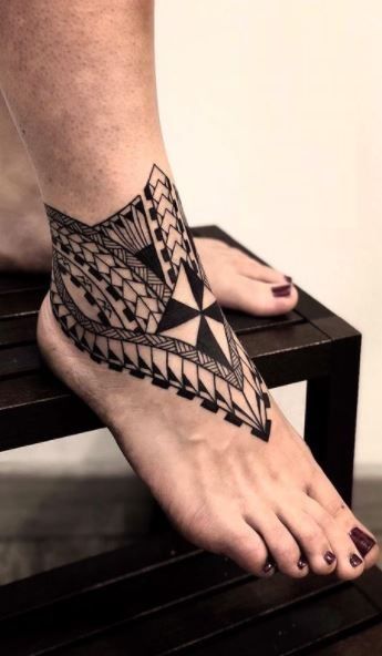 Polynesian Ankle Tattoo, Ankle Cuff Tattoo, Unique Hand Tattoos, Beautiful Back Tattoos, Polynesian Tattoos Women, Lower Leg Tattoos, Hawaii Tattoos, Cuff Tattoo, Tattoo Foot