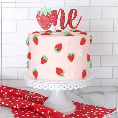 25+ Berry First Birthday Party Ideas You'll Swoon Over - One Sweet Nursery Berry First Birthday Cake, Berry First Birthday Party, First Birthday Party Ideas, Baby First Birthday Themes, Strawberry Birthday Cake, Rodeo Birthday Parties, Berry First Birthday, Sweet Nursery, Baby Birthday Themes