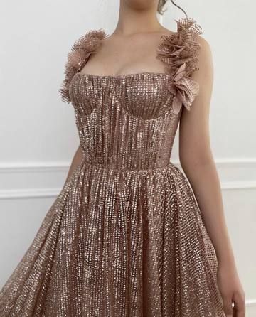 Bohemian Bride Dress, Shimmering Gown, Teuta Matoshi, Prom Dresses Sparkly, Glitter Prom Dresses, Wedding Gown Backless, Salmon Pink Color, Special Occasion Gowns, Valley Girl