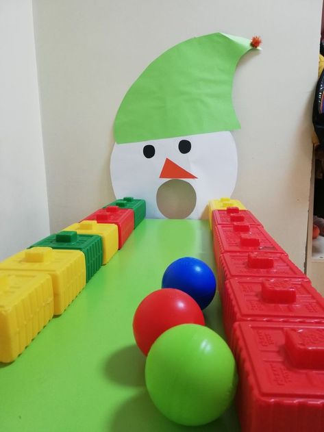 Urs Polar, Preschool Christmas Activities, Winter Activities Preschool, Fine Motor Activities For Kids, Christmas Kindergarten, Kids Christmas Party, Christmas Arts And Crafts, Christmas Activities For Kids, Christmas School