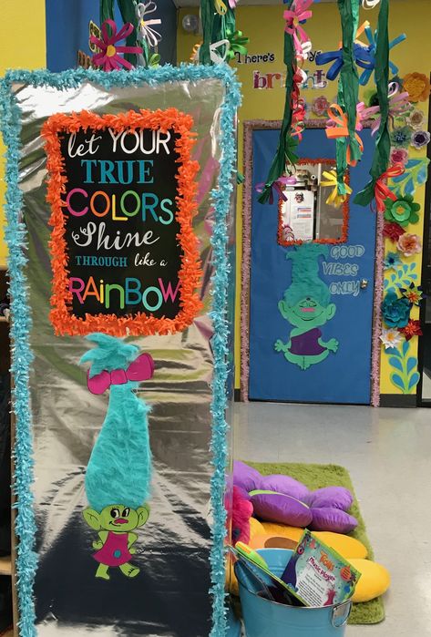 Dream Classroom, Trolls Birthday Party, Door Decorations Classroom, Class Room, Classroom Door, 3rd Party, Door Decoration, Teacher Classroom, Classroom Themes