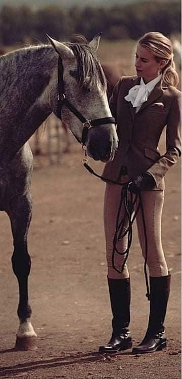 Horse Riding Outfit, Cow Boys, Equestrian Chic, Equestrian Helmet, Horse Riding Clothes, Looks Country, English Riding, Equestrian Boots, Equestrian Lifestyle