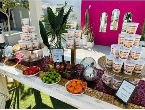 Maruchan Bar Wedding, Maruchan Wedding, Maruchan Station Party, Mini Bar Party Ideas, Mexican Snack Bar Wedding, Drink Set Up For Party Beverage Stations, Quince Snack Bar, Cup Of Noodles Bar For Party, Ramen Bar Party Ideas