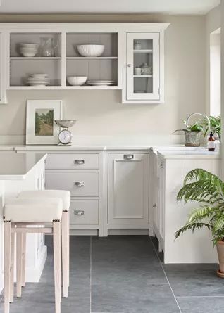 White Country Kitchen, Neptune Kitchen, White Worktop, Wren Kitchen, Kitchen 2021, Lovely Kitchen, Simple Kitchen Design, Open Plan Kitchen Living Room, Corner Cupboard