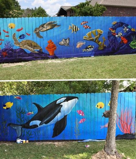 Ocean Mural On Fence, Costal Front Yard Landscaping, Privacy Fence Painting Ideas, Outdoor Fence Mural, Murals On Fences, Painted Fence Ideas Colour, Fence Painting Ideas Colour, Fence Mural Ideas Backyards, Painted Fences Mural