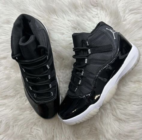 Retro 11 Jordans Outfit Women, Jordan 11 Jubilee Outfit, Jordan 11 Black And White, Black Jordan 11, Jordans 11, Jordan 11 Jubilee, Jordan 11 Outfit, Jordan 11 Outfit Women, Nike Shoes Women Fashion