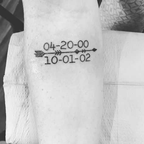 Birthdates with single arrow tattoo..... Sibling Birthdate Tattoos, Arrow Memorial Tattoo, Arrow With Date Tattoo, Birthday Date Tattoos For Women, Kids Birthdate Tattoos, Kids Birthdates Tattoo Ideas, Wrist Arrow Tattoo, Birthdate Tattoo Ideas Children, Kids Birthday Tattoo Ideas